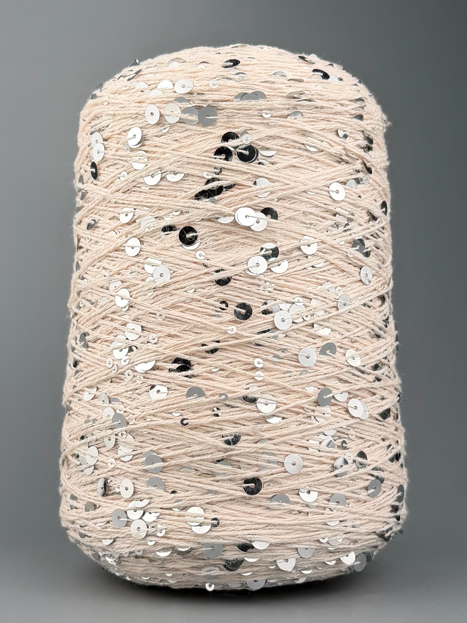 Art. Brillante 260 m / 100 g – Baumwolle mit Maxi-Pailletten col. Hellbeige foto 2